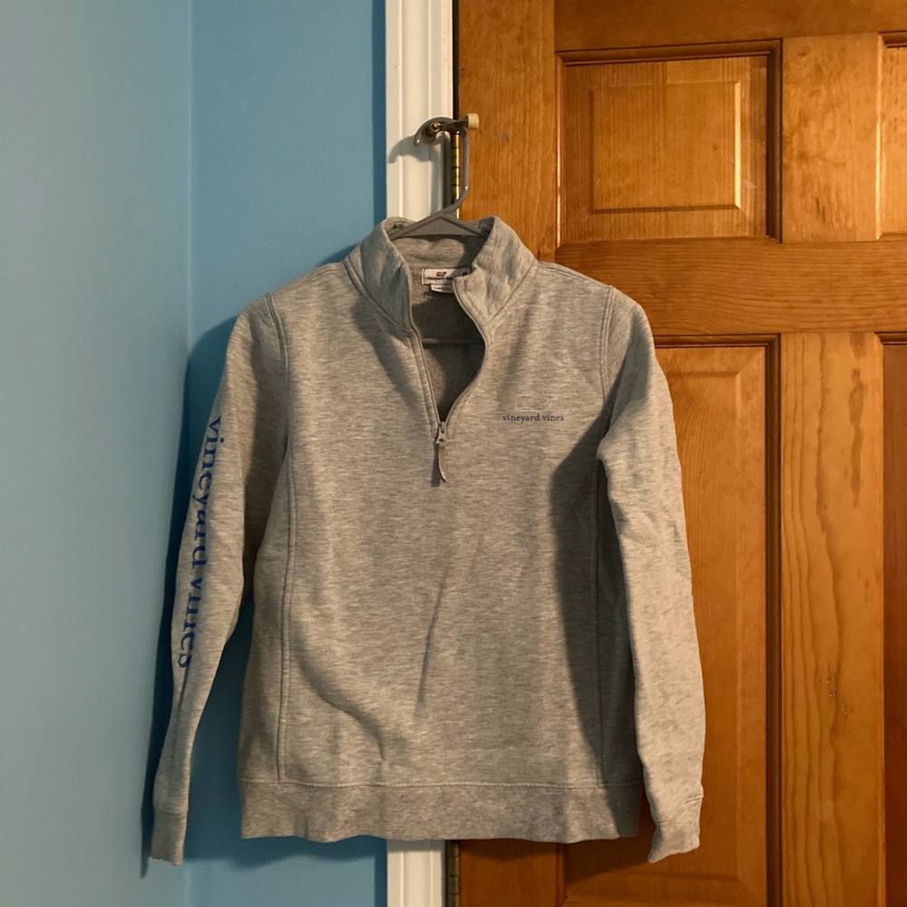 Vineyard Vines 1/4 zip grey sweatshirt